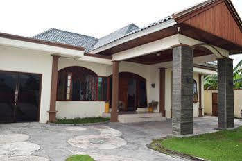 Villa Amari 2 Mataram Exterior foto