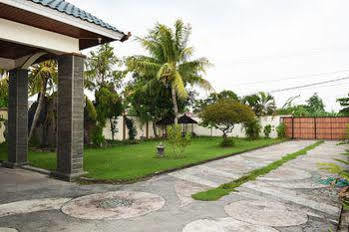 Villa Amari 2 Mataram Exterior foto